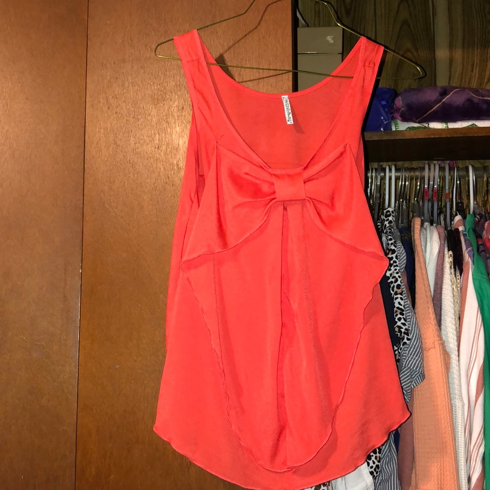Sleeveless top